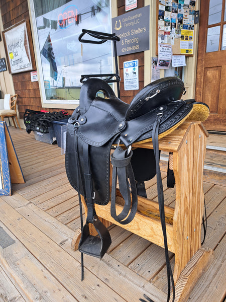 16" Imus 4Beat Endurance Saddle