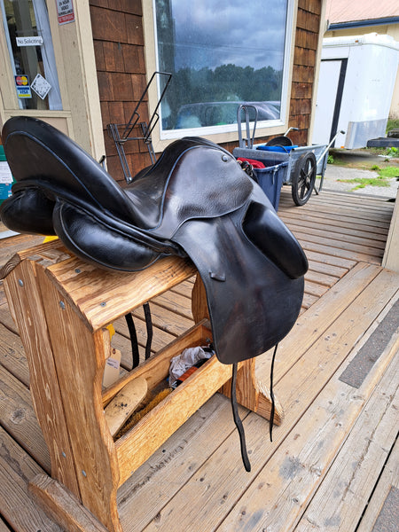 17.5" Revere Custom Dressage Saddle