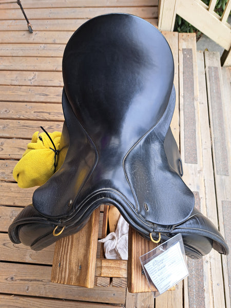 17" JRD Dressage Saddle