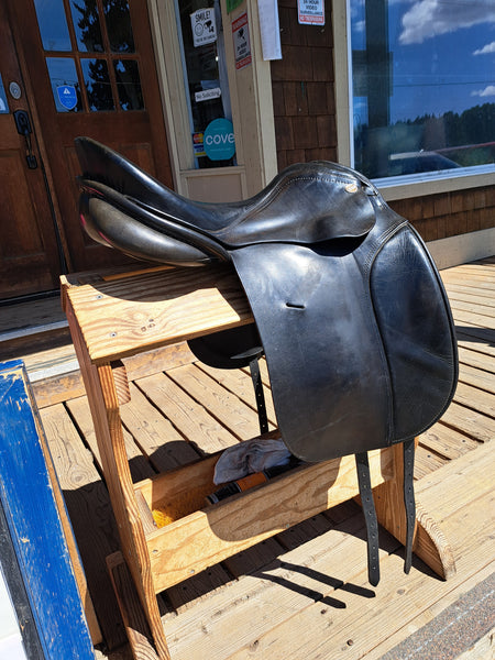 17.5" Karl Niedersuss Symphonie Dressage Saddle