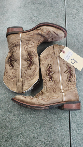 Size 9 Laredo Spellbound Boots