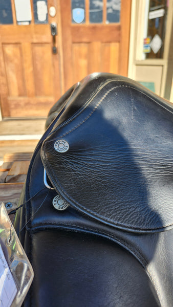 17.5" Equipe Bocelli Monoflap Dressage Saddle