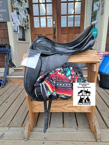 ON TRIAL 18" Stubben Scandica Dressage Saddle