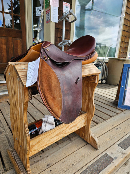 17" Collegiate Art All Purpose English Saddle