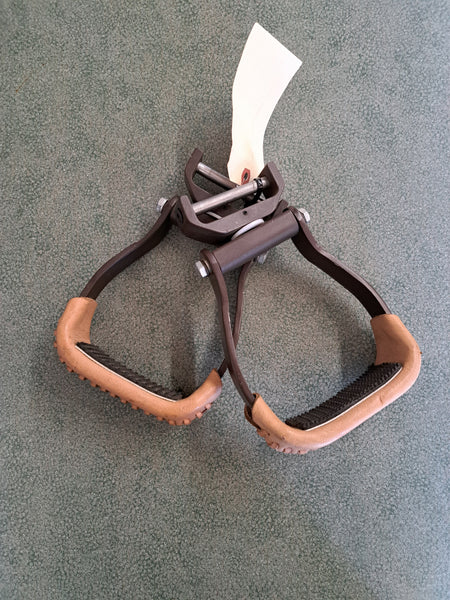 Swivel Western Stirrups