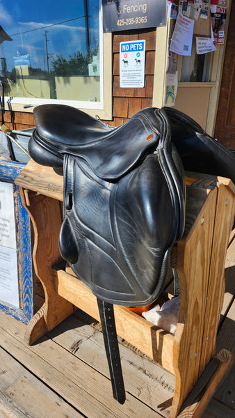 17.5" NSC Monoflap Jumping Saddle