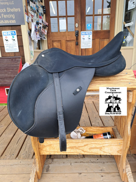 17" Wintec 2000 All Purpose English Saddle