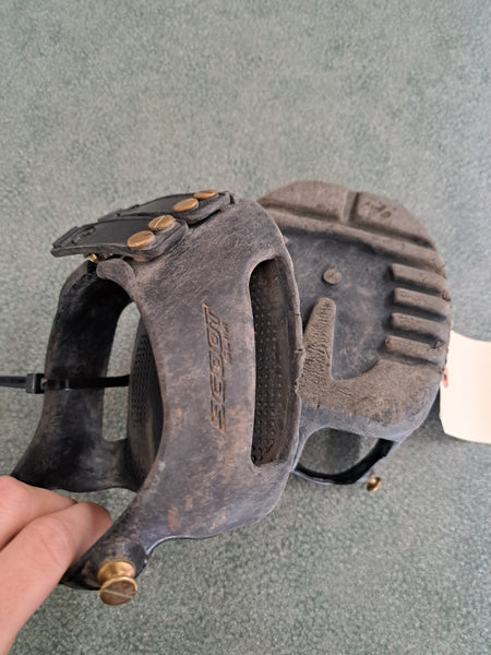 1 Slim Scoot Boot Pair