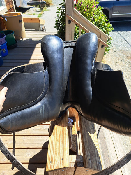 18.5" Borne Dressage Saddle