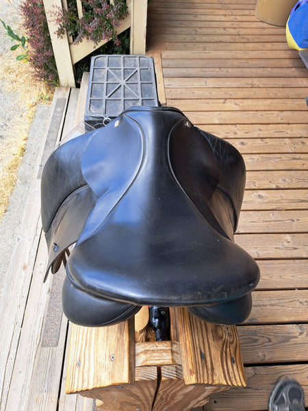 17.5" Klimke Miller Dressage Saddle