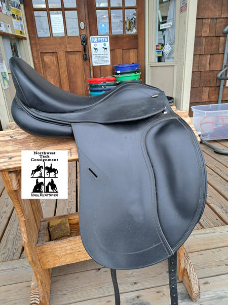 17.5" Tekna S-Line Synthetic Dressage Saddle