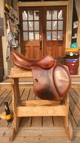 18" Antares Close Contact jump Saddle