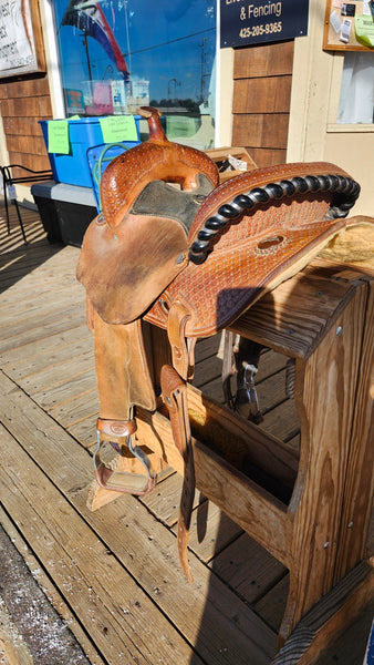 13.5" Three Forks Merril Barrel Saddle