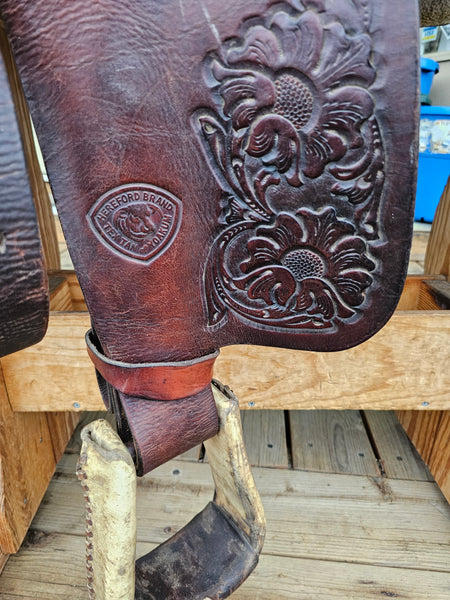 15.5" Hereford Tex Tan Roping Saddle