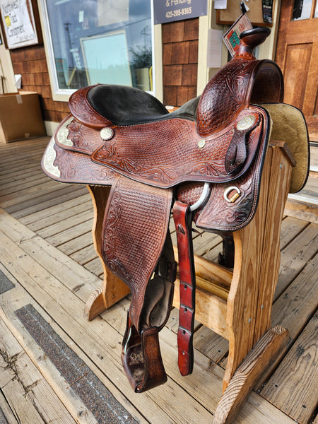 16" Champion Turf Show Saddle