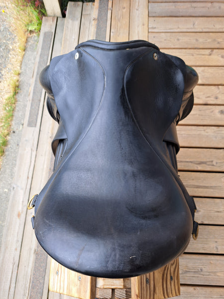 17.5" Black Country Equinox Monoflap Dressage Saddle