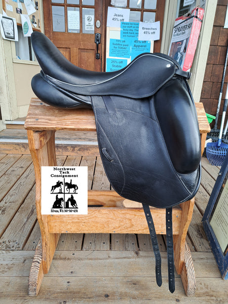 18"  Custom Saddlery Icon Star Dressage Saddle