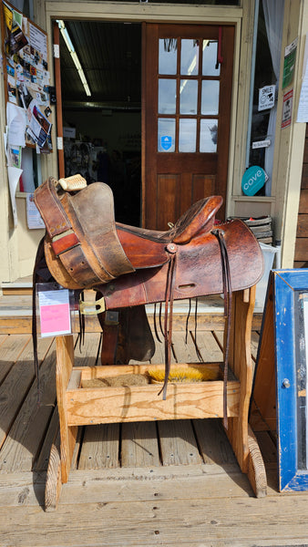 16" Simco Western saddle