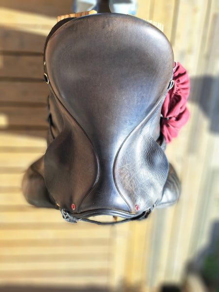 18" Arabian Saddle Co. Solstice Endurance Saddle