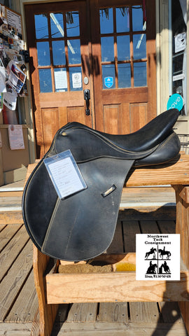 16.5" Wintec All purpose English Saddle