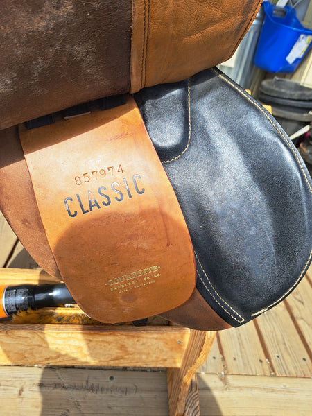 16.5" Courbette Classic All Purpose Saddle