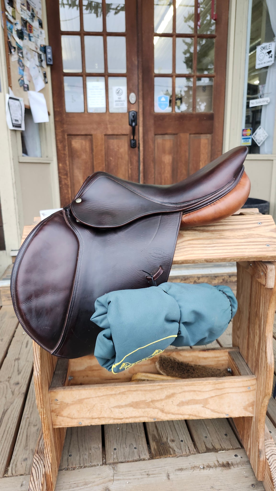 17" Devoux Socoa Jump Saddle