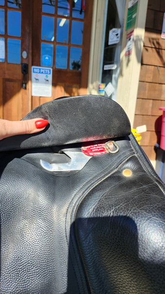 18" Hastilow Concept Dressage Saddle