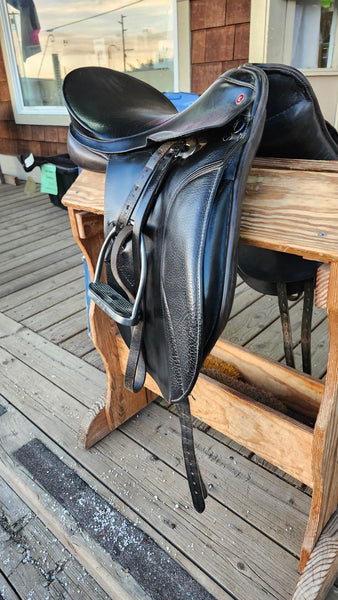 17.5" Rembrandt Dressage Saddle