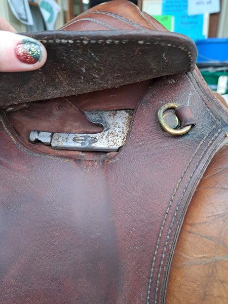 17" HDR Close Contact Saddle