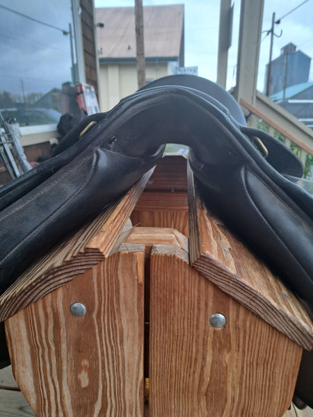 18" Wintec All Purpose Saddle