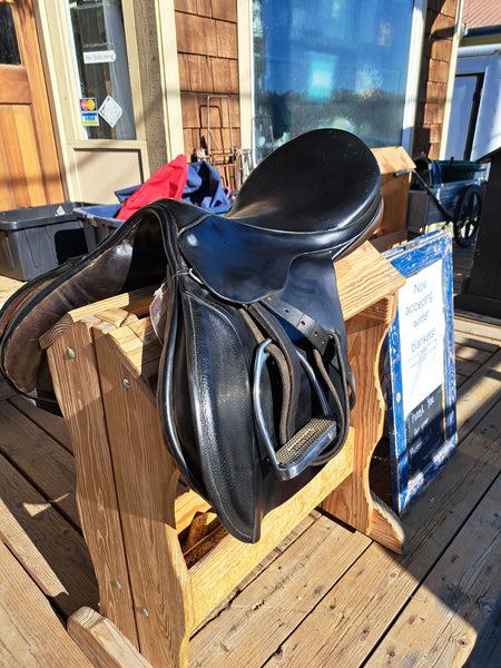 18" Berney Bros Close Contact Saddle