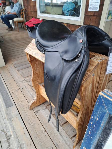 15.5" Courbette Lemetex Bernina Junior Dressage Saddle