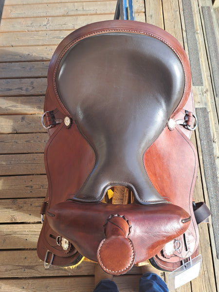 15.5" Royal King Gaited Trail Saddle