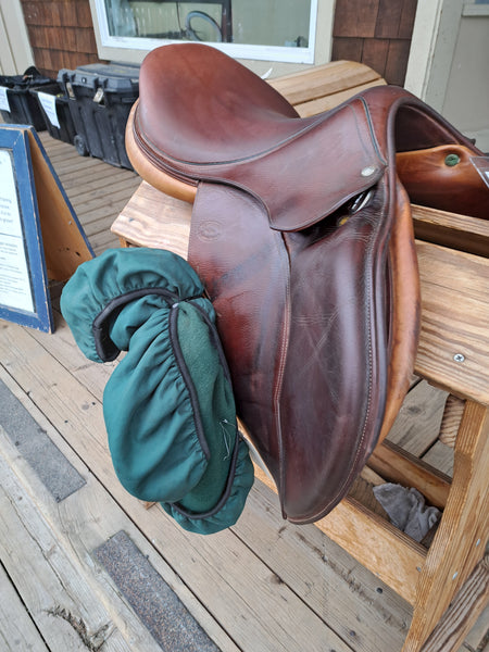17.5" Devoucoux Oldara Jumping Saddle