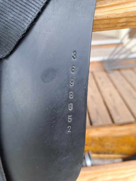 18" JRD Dressage Saddle