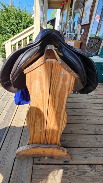 17" Hastilow & Sons Warwick Jump Saddle