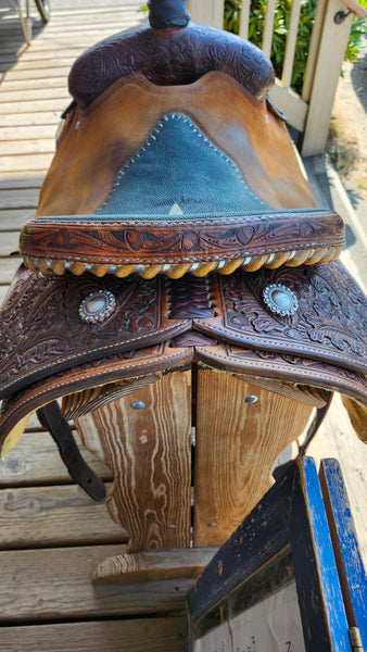 16" Yost Roping Saddle