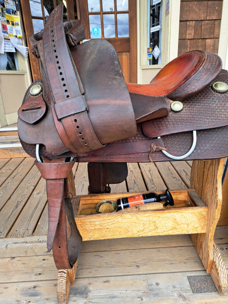 16" Bob's Custom Saddles Ranch Cutter
