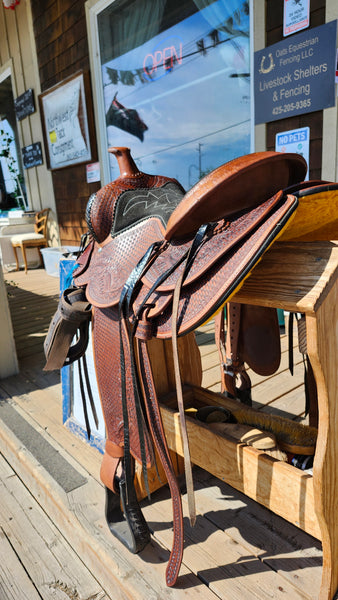 15" Western Saddle w/ Acorn Leaf tooling and Basketweave