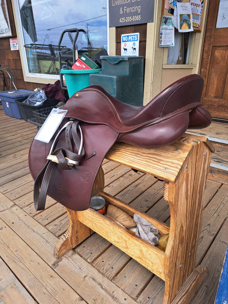 19" Bates Caprilli Close Contact Saddle