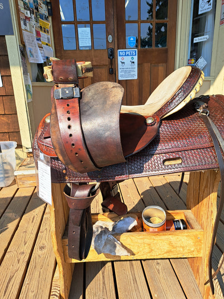 16" Barrel Racing Saddle