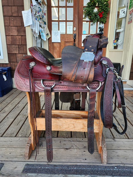 16" Saddle King Roper / All Around Saddle