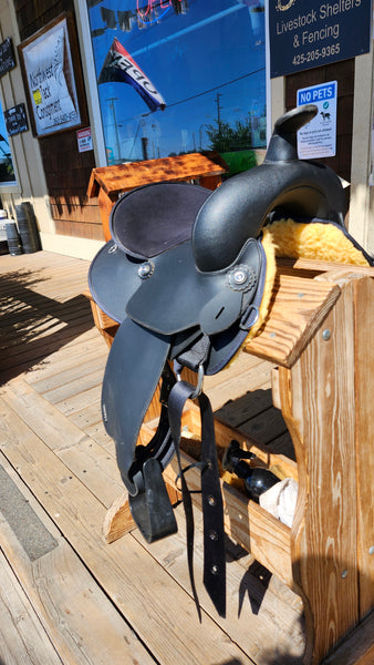 12" Wintec Synthetic Western Saddle
