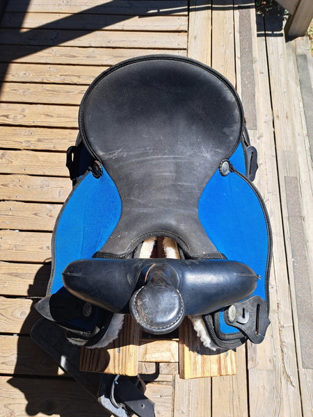 15" Abetta Synthetic Western Saddle