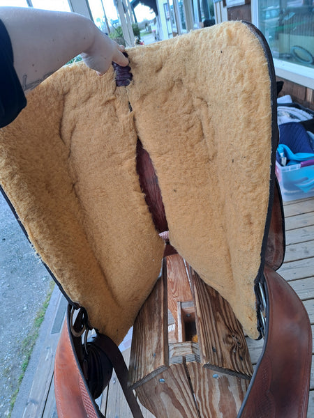 17" Crates Supreme Western Trail Saddle