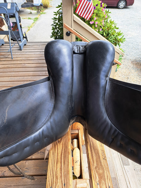 17.5" Klimke Miller Dressage Saddle