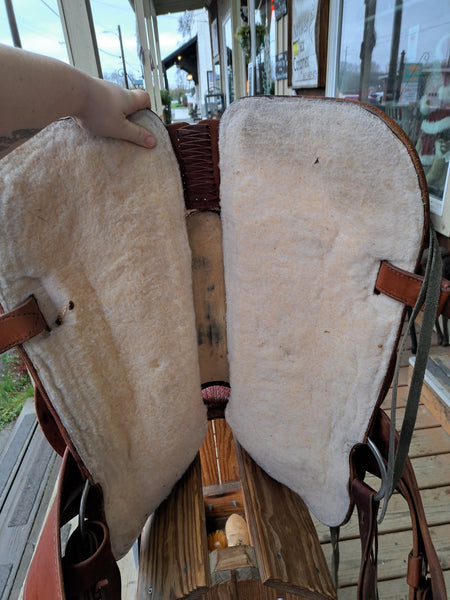 16" Courts Western Trail Saddle