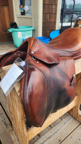 16.5" L. Bierry Jumping Saddle