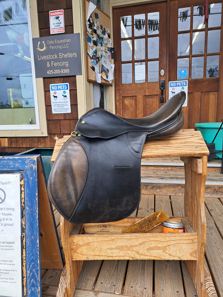 17.5" Crosby Olympia Jump Saddle