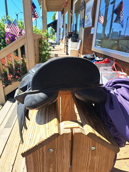 18" Wintec 2000 All Purpose Saddle